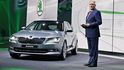 Šéf automobilky Škoda Auto Winfried Vahland představil 2. března v předvečer zahájení ženevského autosalonu ve světové premiéře třetí generaci vozu Škoda Superb. Vůz byl představen v rámci Volkswagen Group Night. Šéf automobilky Škoda Auto Winfried Vahland představil 2. března v předvečer zahájení ženevského autosalonu ve světové premiéře třetí generaci vozu Škoda Superb. Vůz byl představen v rámci Volkswagen Group Night.