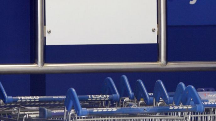Akcie řetězce Tesco se propadly Akcie řetězce Tesco se propadly