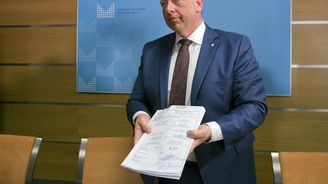 Česku zatím nehrozí nebezpečí, sešla se zpravodajská skupina Česku zatím nehrozí nebezpečí, sešla se zpravodajská skupina
