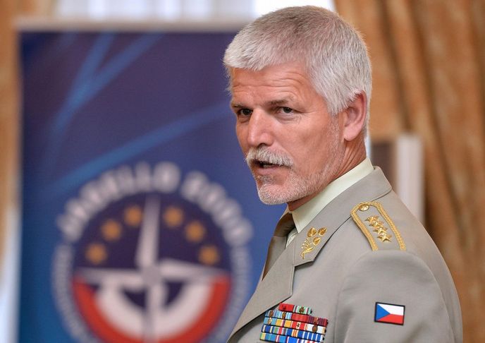 Bývalý náčelník generálního štábu Armády České republiky Petr Pavel Bývalý náčelník generálního štábu Armády České republiky Petr Pavel