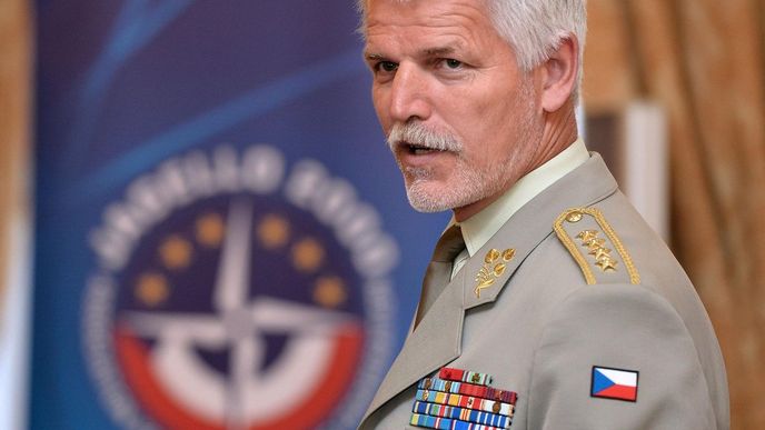 Bývalý náčelník generálního štábu Armády České republiky Petr Pavel Bývalý náčelník generálního štábu Armády České republiky Petr Pavel