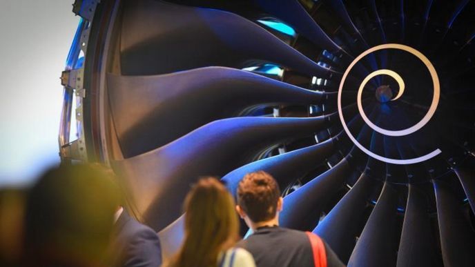 Aerosalon ve Farnborough 2016 Aerosalon ve Farnborough 2016
