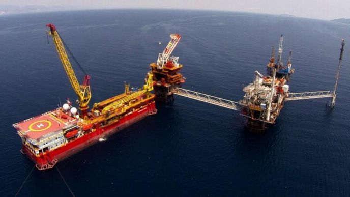 Stavba těžební plošiny řecké firmy Energean Oil & Gas Stavba těžební plošiny řecké firmy Energean Oil & Gas