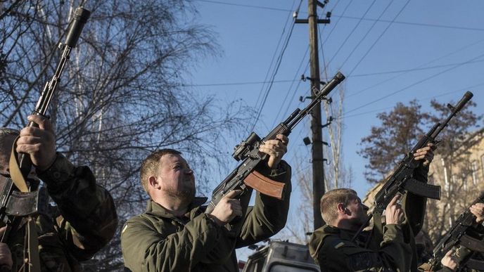 Diplomatické řešení pro Donbas (na snímku) neexistuje, napsal kyjevský list Deň Diplomatické řešení pro Donbas (na snímku) neexistuje, napsal kyjevský list Deň