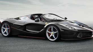 Ferrari LaFerrari Spider je odhaleno, už teď je produkce zcela vyprodaná Ferrari LaFerrari Spider je odhaleno, už teď je produkce zcela vyprodaná