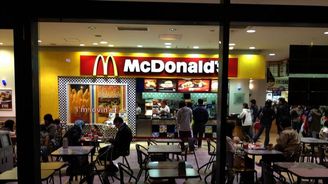 McDonald's v Česku loni utržil téměř 4,4 miliardy McDonald's v Česku loni utržil téměř 4,4 miliardy