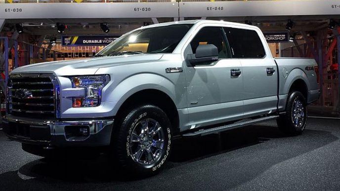 Ford F-150 na autosalonu v Detroitu Ford F-150 na autosalonu v Detroitu
