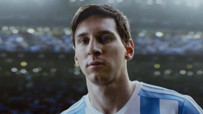 Lionel Messi v kampani Adidasu jako soupeř mladých nadějí Lionel Messi v kampani Adidasu jako soupeř mladých nadějí