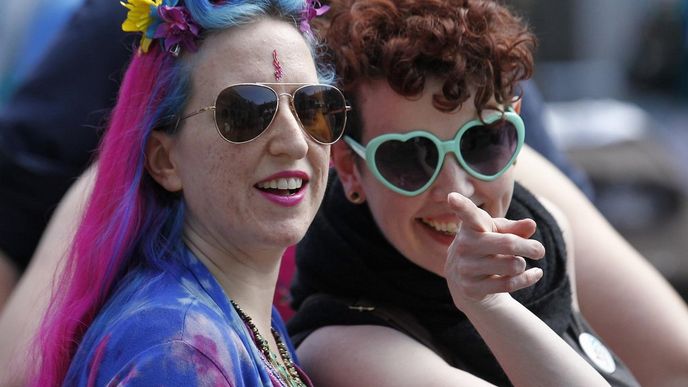 Irsko dalo zelenou sňatkům homosexuálů Irsko dalo zelenou sňatkům homosexuálů