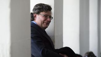 Neměl jsem důvod o nich pochybovat, hájil úředníky z kauzy Promopro Vondra Neměl jsem důvod o nich pochybovat, hájil úředníky z kauzy Promopro Vondra