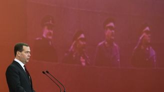 Medveděv pohrozil Ukrajině přerušením diplomatických styků Medveděv pohrozil Ukrajině přerušením diplomatických styků