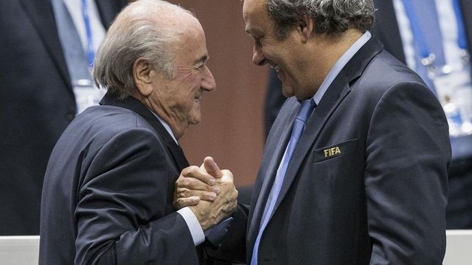 předseda Mezinárodní fotbalové federace Sepp Blatter a předseda UEFA Michel Platini předseda Mezinárodní fotbalové federace Sepp Blatter a předseda UEFA Michel Platini