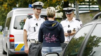 Ťok: Pokutovat řidiče podle příjmů je možné, ale komplikované Ťok: Pokutovat řidiče podle příjmů je možné, ale komplikované
