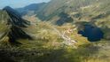 Rumunský horský silniční přechod Transfagarasan s jezerem Balea Rumunský horský silniční přechod Transfagarasan s jezerem Balea