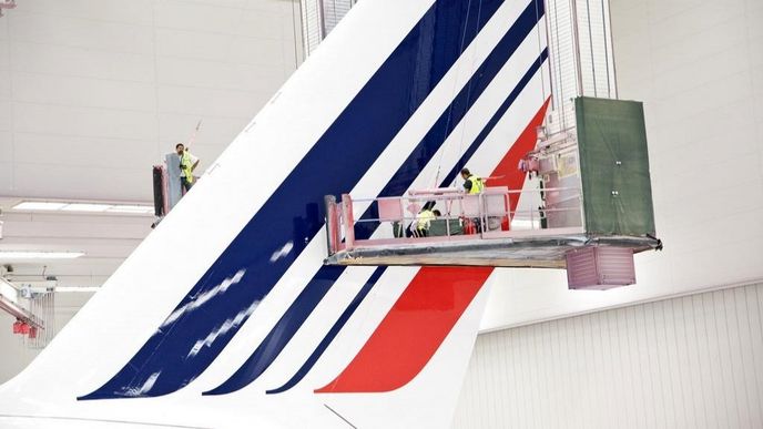 Údržba kormidla letadla Air France Údržba kormidla letadla Air France
