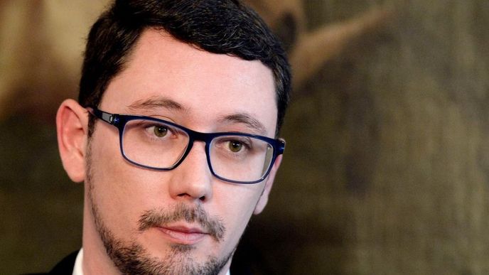 Mluvčí prezidenta Miloše Zemana Jiří Ovčáček Mluvčí prezidenta Miloše Zemana Jiří Ovčáček