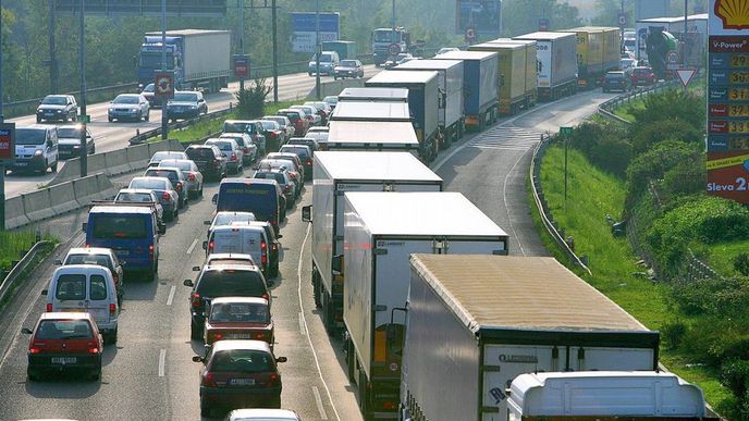Silniční doprava zažívá růst, Silniční doprava zažívá růst,
