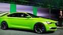 Předseda představenstva společnosti Škoda Auto Winfried Vahland představil designovou studii Škoda Vision C 3. března v Ženevě v předvečer zahájení ženevského autosalonu. Předseda představenstva společnosti Škoda Auto Winfried Vahland představil designovou studii Škoda Vision C 3. března v Ženevě v předvečer zahájení ženevského autosalonu.
