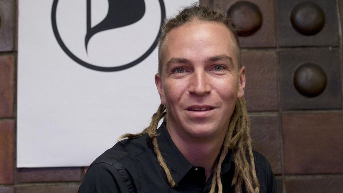 Staronový předseda České pirátské strany Ivan Bartoš Staronový předseda České pirátské strany Ivan Bartoš