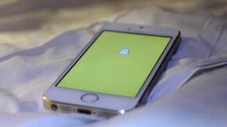 Další problém pro Twitter: Snapchat má více každodenních uživatelů a roste Další problém pro Twitter: Snapchat má více každodenních uživatelů a roste