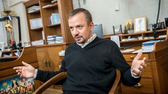 Dvojkou TOP 09 má být Marek Ženíšek, podpoří ho Kalousek i Schwarzenberg Dvojkou TOP 09 má být Marek Ženíšek, podpoří ho Kalousek i Schwarzenberg