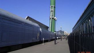 Rusko zahájilo výstavbu raketového vlaku, navazuje na sovětský model Rusko zahájilo výstavbu raketového vlaku, navazuje na sovětský model