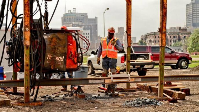 Stavba tramvajové tratě v americkém Detroitu Stavba tramvajové tratě v americkém Detroitu