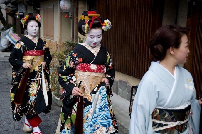 Gejši z Kjóta, nositelky japonské kultury a tradic Gejši z Kjóta, nositelky japonské kultury a tradic