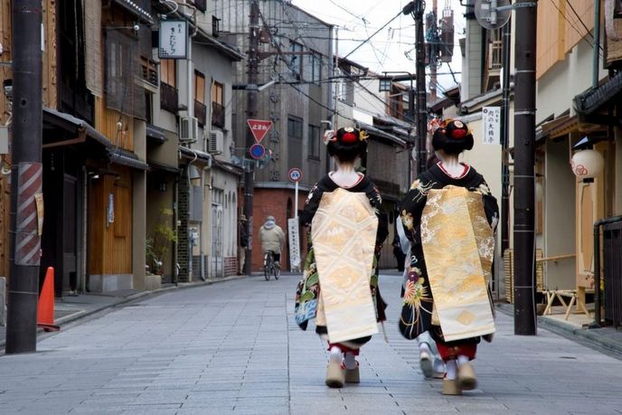 Gejši z Kjóta, nositelky japonské kultury a tradic Gejši z Kjóta, nositelky japonské kultury a tradic