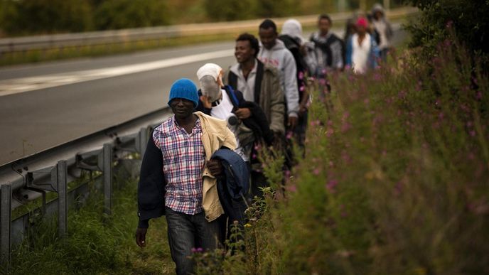 Migranti ve francouzském Calais Migranti ve francouzském Calais