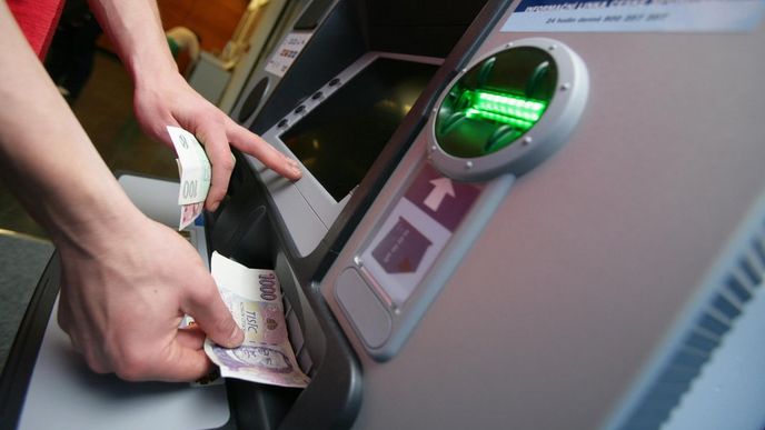 Bankomat České spořitelny pro vklad i výběr hotovosti. Bankomat České spořitelny pro vklad i výběr hotovosti.