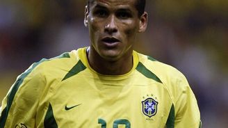 Nejezděte na Olympiádu do Ria, varuje brazilská legenda Rivaldo Nejezděte na Olympiádu do Ria, varuje brazilská legenda Rivaldo