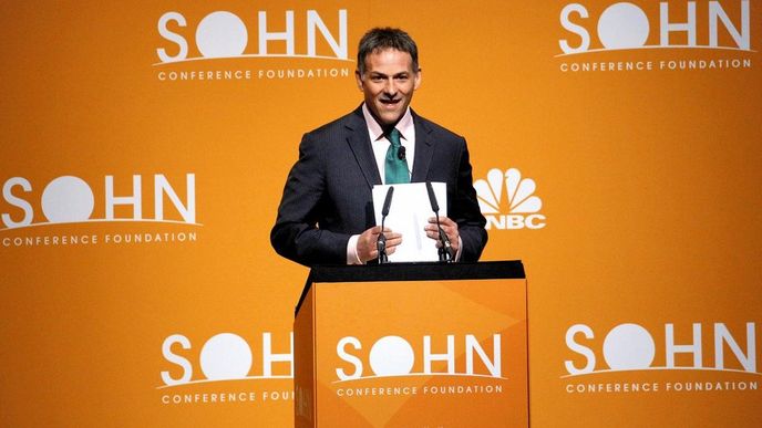 Skeptická celebrita. David Einhorn odsoudil akcie Caterpillaru. Výrobce těžké techniky prý doplatí na útlum těžby uhlí. Skeptická celebrita. David Einhorn odsoudil akcie Caterpillaru. Výrobce těžké techniky prý doplatí na útlum těžby uhlí.