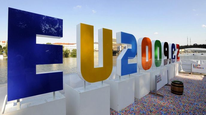 Logo českého předsednictví EU, během nějž Promopro získalo sporné zakázky Logo českého předsednictví EU, během nějž Promopro získalo sporné zakázky