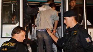 Diplomaté: Česku hrozí kvůli migrantům zhoršení vztahů se západem EU Diplomaté: Česku hrozí kvůli migrantům zhoršení vztahů se západem EU
