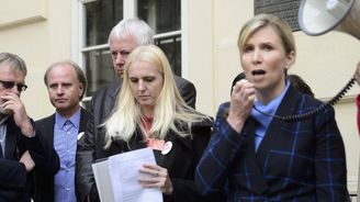 Studenti UJAK o práci nepřijdou, ministerstvo vyjednalo výjimku Studenti UJAK o práci nepřijdou, ministerstvo vyjednalo výjimku