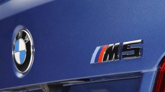 Automobilka BMW loni zvýšila zisk o polovinu na nový rekord Automobilka BMW loni zvýšila zisk o polovinu na nový rekord