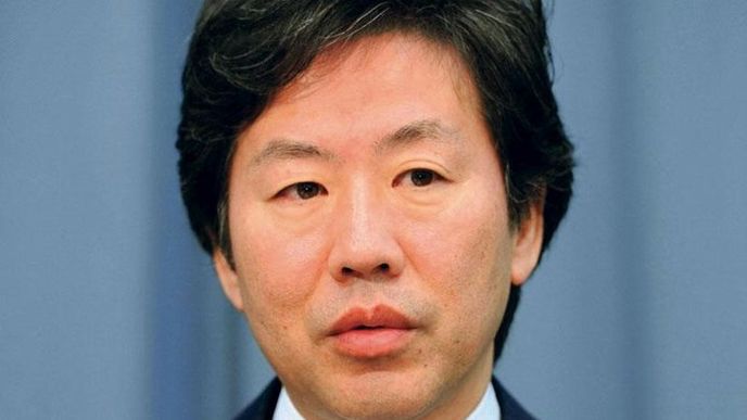 Poradíme si sami. Vyostřená rétorika ministra financí
Juna Azumiho značí podle ekonomů přesun k přímější
a nesmlouvavé měnové politice Japonska Poradíme si sami. Vyostřená rétorika ministra financí
Juna Azumiho značí podle ekonomů přesun k přímější
a nesmlouvavé měnové politice Japonska