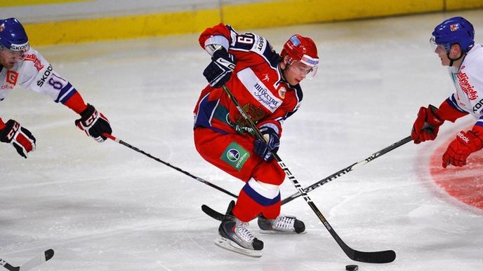 Jako vosy. Denis Kokarev pod tlakem dvou Čechů Jako vosy. Denis Kokarev pod tlakem dvou Čechů