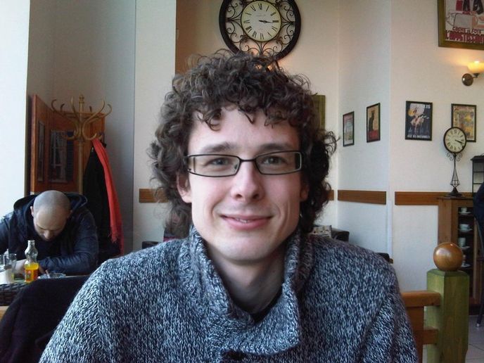 Jednu softwarovou firmu už vybudoval a nyní by rád uspěl v celém světě. Filip Molčan při rozhovoru v kavárně v pražských Vysočanech. Jednu softwarovou firmu už vybudoval a nyní by rád uspěl v celém světě. Filip Molčan při rozhovoru v kavárně v pražských Vysočanech.