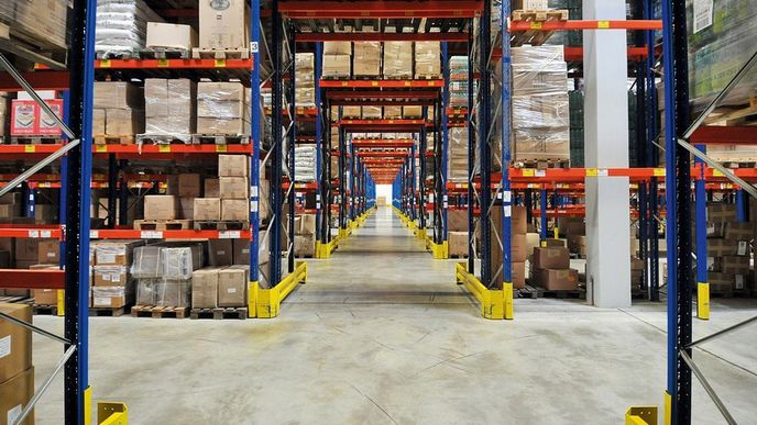 Přední nábytkářský e-shop Exiteria si pronajal téměř jedenáct tisíc čtverečních metrů ploch v logistickém parku v Jirnech u dálnice D11 Přední nábytkářský e-shop Exiteria si pronajal téměř jedenáct tisíc čtverečních metrů ploch v logistickém parku v Jirnech u dálnice D11