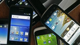 Aukce kmitočtů pro LTE sítě má pět zájemců, PPF účast vzdala Aukce kmitočtů pro LTE sítě má pět zájemců, PPF účast vzdala