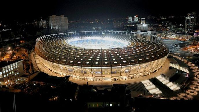 Kyjevský Olympijský národní sportovní komplex. Stadion, který bude hostit finálový zápas turnaje, procházel rekonstrukcí v nákladu 550 milionů dolarů od 1. 12. 2008. Kapacita již pětkrát renovovaného stánku byla během posledních úprav snížena z 83 450 na 70 050 diváků. Stadion oficiálně otevřel prezident Viktor Janukovyč 8. října 2011. Kyjevský Olympijský národní sportovní komplex. Stadion, který bude hostit finálový zápas turnaje, procházel rekonstrukcí v nákladu 550 milionů dolarů od 1. 12. 2008. Kapacita již pětkrát renovovaného stánku byla během posledních úprav snížena z 83 450 na 70 050 diváků. Stadion oficiálně otevřel prezident Viktor Janukovyč 8. října 2011.