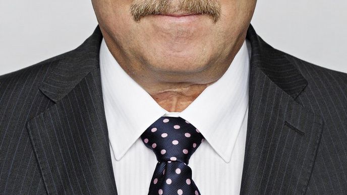 Poslanec a bývalý hejtman Karlovarského kraje Josef Novotný (na archivním snímku z 25. listopadu 2013) vystoupil z ČSSD. Novotný v únoru po tlaku strany odešel z funkce hejtmana a zůstal jen poslancem. Ve své oficiální rezignaci důvody nesdělil. Poslanec a bývalý hejtman Karlovarského kraje Josef Novotný (na archivním snímku z 25. listopadu 2013) vystoupil z ČSSD. Novotný v únoru po tlaku strany odešel z funkce hejtmana a zůstal jen poslancem. Ve své oficiální rezignaci důvody nesdělil.