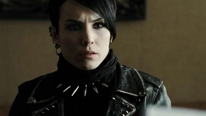 Lisbeth. Hrdinku Larssonova Milénia na plátně poprvé ztělesnila herečka Noomi Rapaceová Lisbeth. Hrdinku Larssonova Milénia na plátně poprvé ztělesnila herečka Noomi Rapaceová