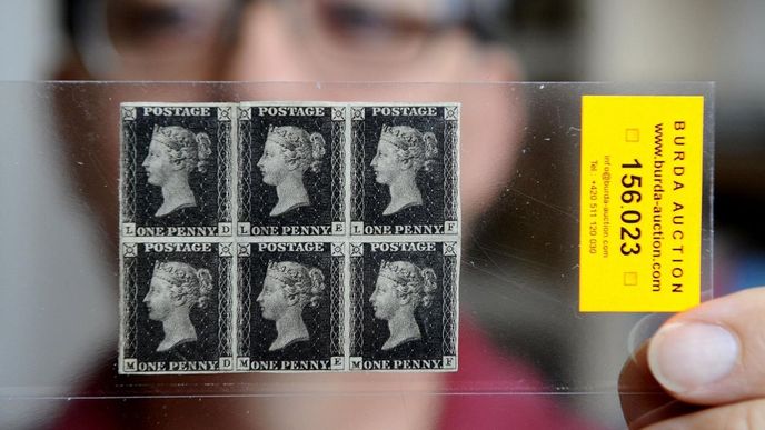 Aršík známek Penny Black, který se v Česku prodal ze 1,9 milionu korun Aršík známek Penny Black, který se v Česku prodal ze 1,9 milionu korun