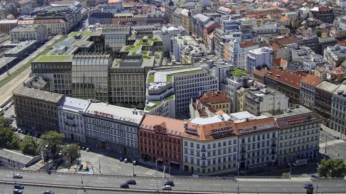 Pohled na komplex budov s prostorem před Masarykovým nádražím (vlevo) Pohled na komplex budov s prostorem před Masarykovým nádražím (vlevo)