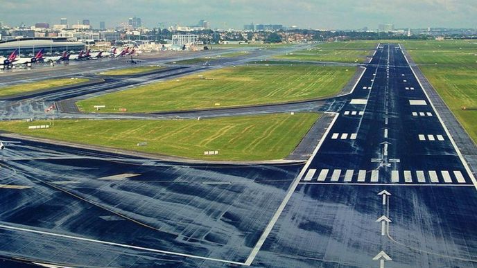Hlavní bruselské letiště Zaventem Hlavní bruselské letiště Zaventem