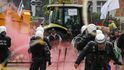 zemědělci-mlékaři protestují v Bruselu zemědělci-mlékaři protestují v Bruselu