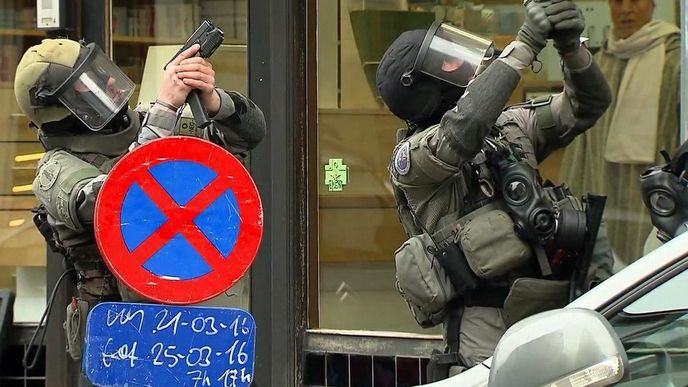 Policejní operace v Bruselu, při níž byl dopaden Salah Abdeslam Policejní operace v Bruselu, při níž byl dopaden Salah Abdeslam
